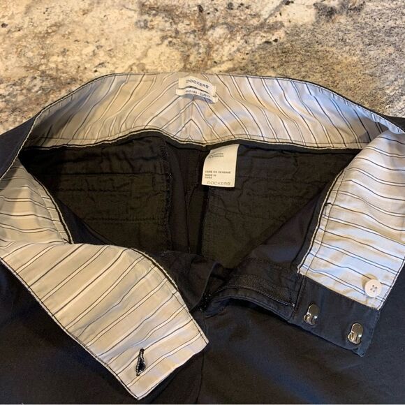 Dockers mid rise curvy black pants - Picture 4 of 8